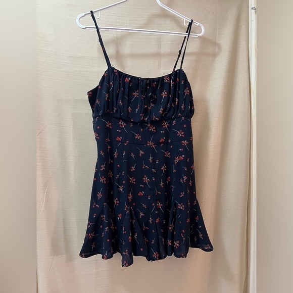 ⚫️ BOGO Blue Rain mini floral summer girly romper size large - Picture 2 of 9